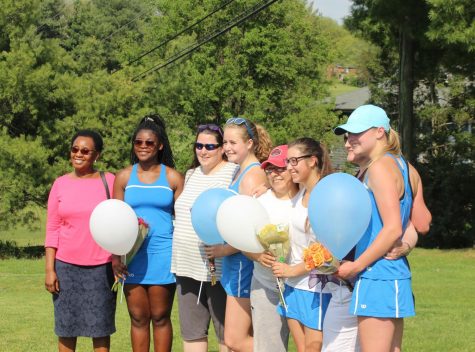 Girls’ tennis team encourages teamwork
