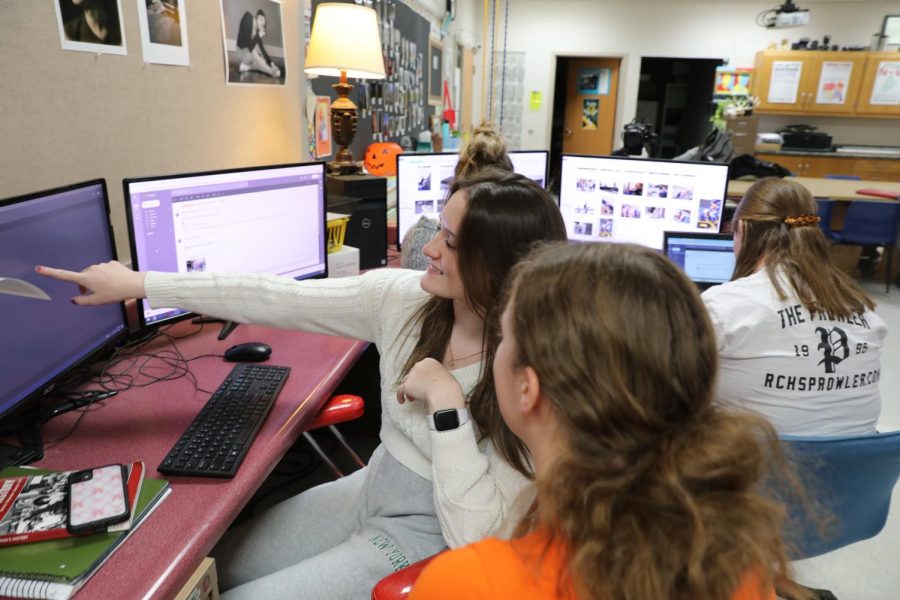 Photojournalism students share spread ideas