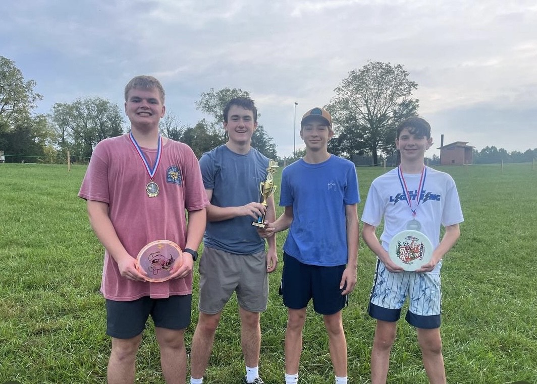 Disc Golf Team Begins Their Season