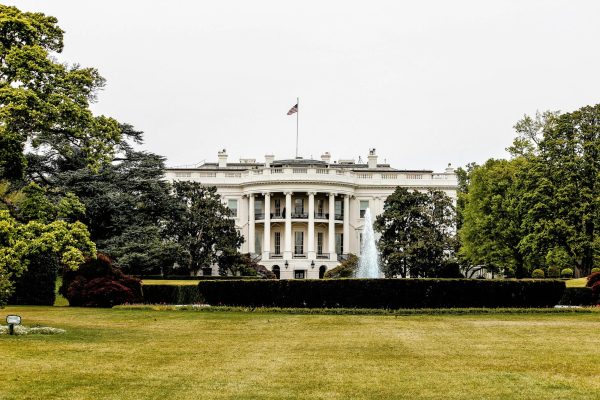 A picture of the White House. Photo courtesy of Rene DeAnda on upsplash.com. 
