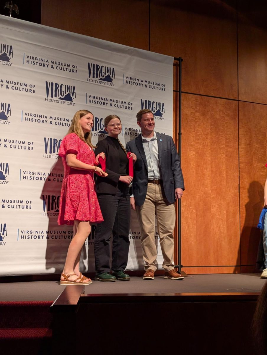 Sarah Edgar and Lesil Niebur receive their second place award at the state competition. 