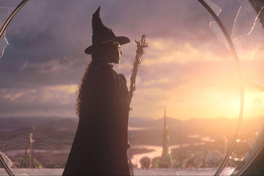 Students debate over best Wicked song