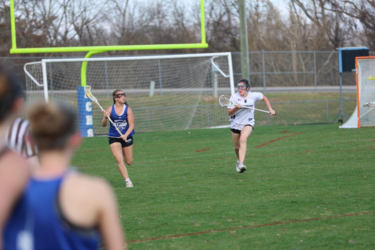 Braelyn Polly cradles the ball