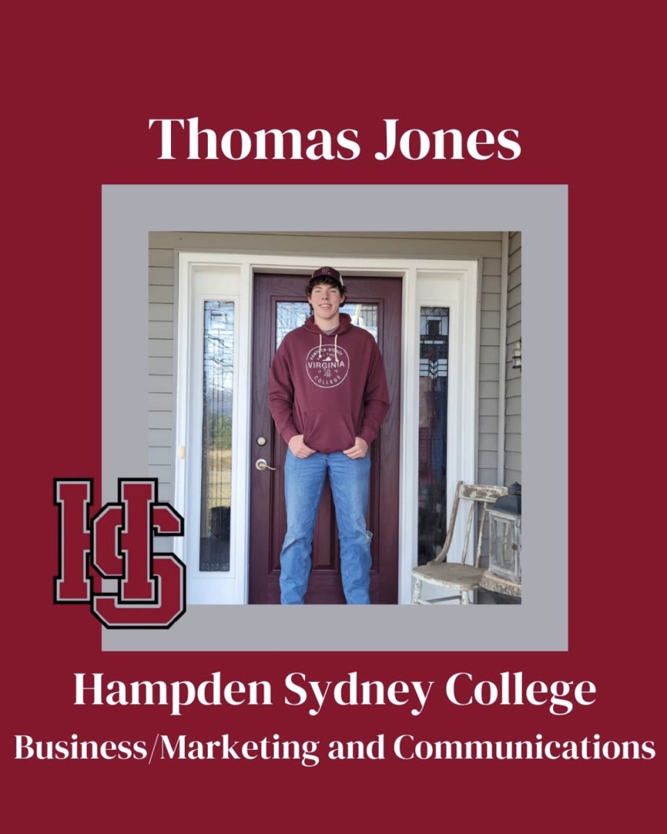 Senior make college decisions